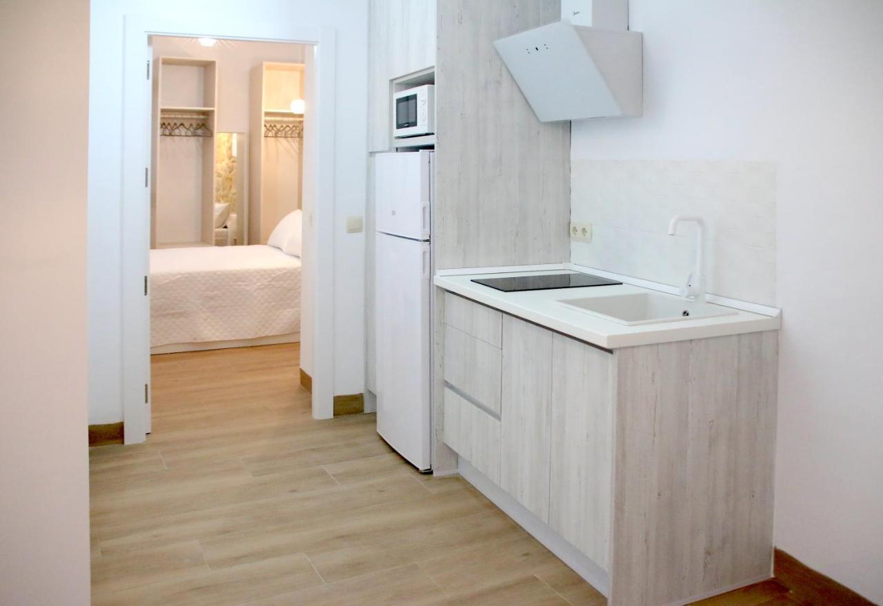 Apartamentos Turisticos La Estacion Ubeda  Bagian luar foto